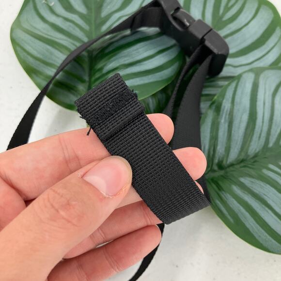 Teton Sports Vista 2 Person Quick Tent Plastic Clip Replacement Part Nylon Strap - Picture 5 of 5